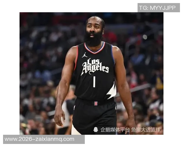 哈登全场表现亮眼贡献20分6板13助3断但7次失误影响球队节奏