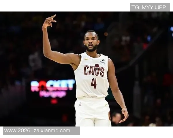 莫布里上半场表现出色三投三中贡献八分三板两助攻助力球队攻势 莫布里上半场表现出色三投三中贡献八分三板两助攻助力球队攻势